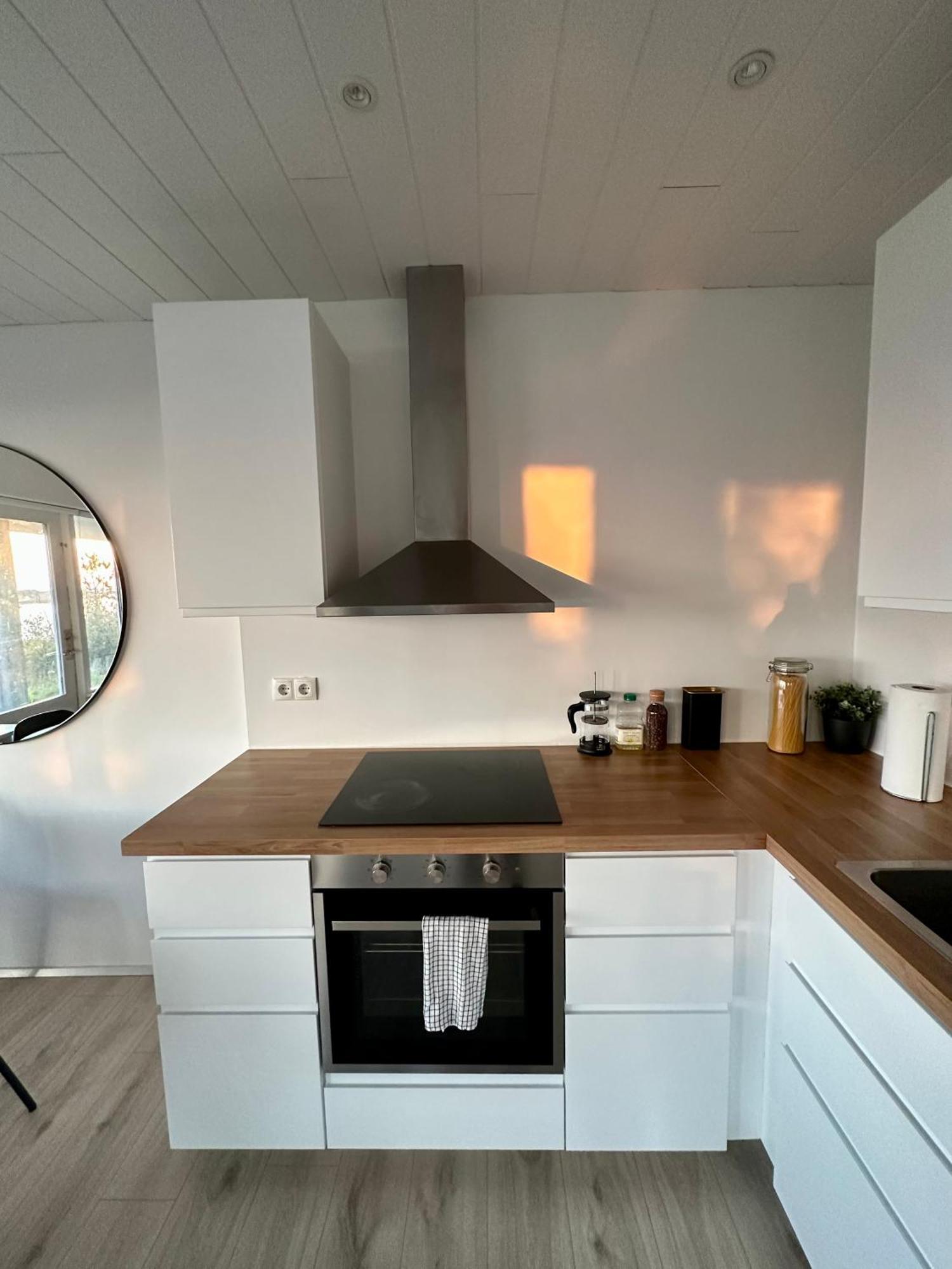 Charming 1-Bedroom Condo With Stunning View Рейкьявик Экстерьер фото
